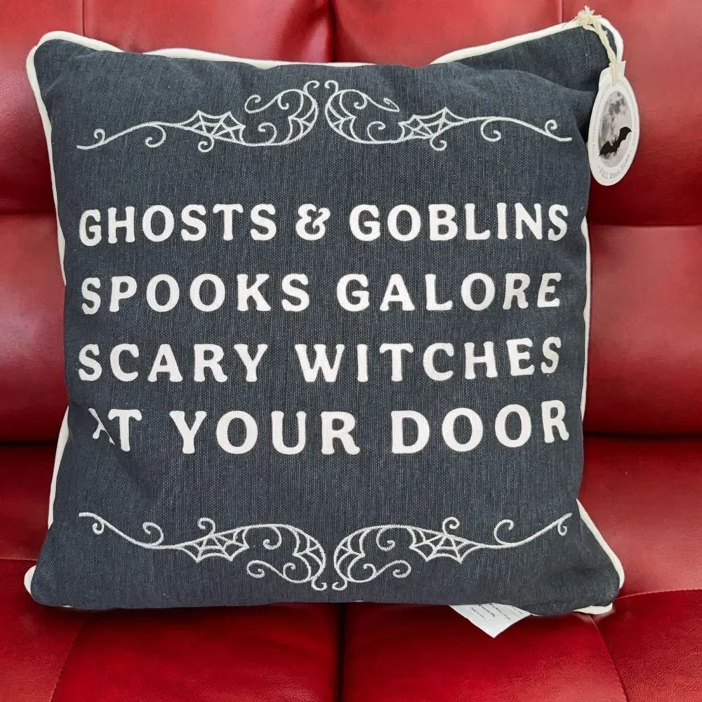 🎃 LUXURY HALLOWEEN THROW PILLOW – NEW W/TAGS 👻